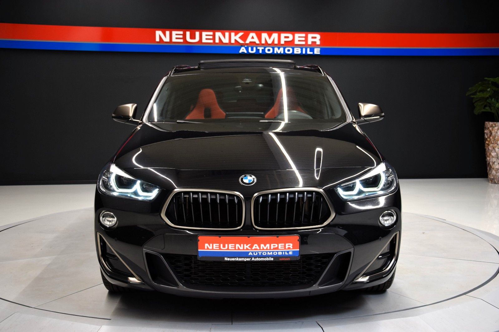 Fahrzeugabbildung BMW X2 xDrive M35i Pano ACC HuD h/k Schalensitze LED