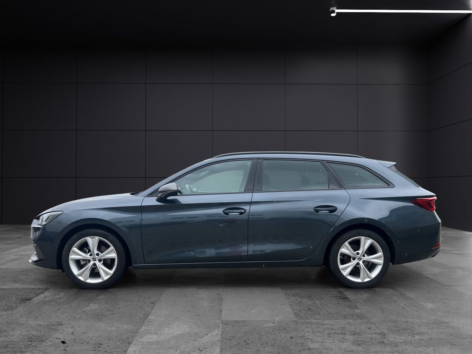 Fahrzeugabbildung SEAT Leon ST eTSI FR DSG LED Navi VC ACC RFK SH