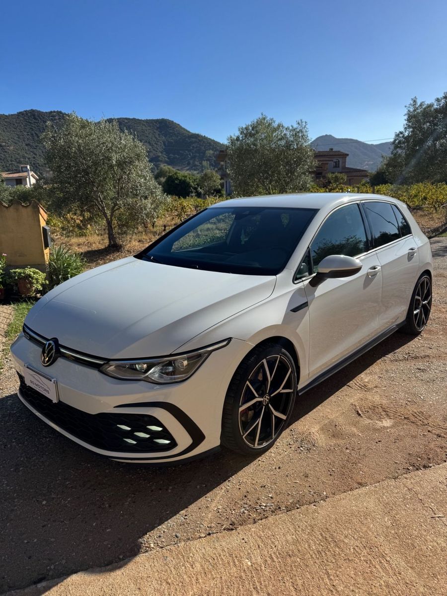 Volkswagen Golf VIII 2.0 tdi GTD