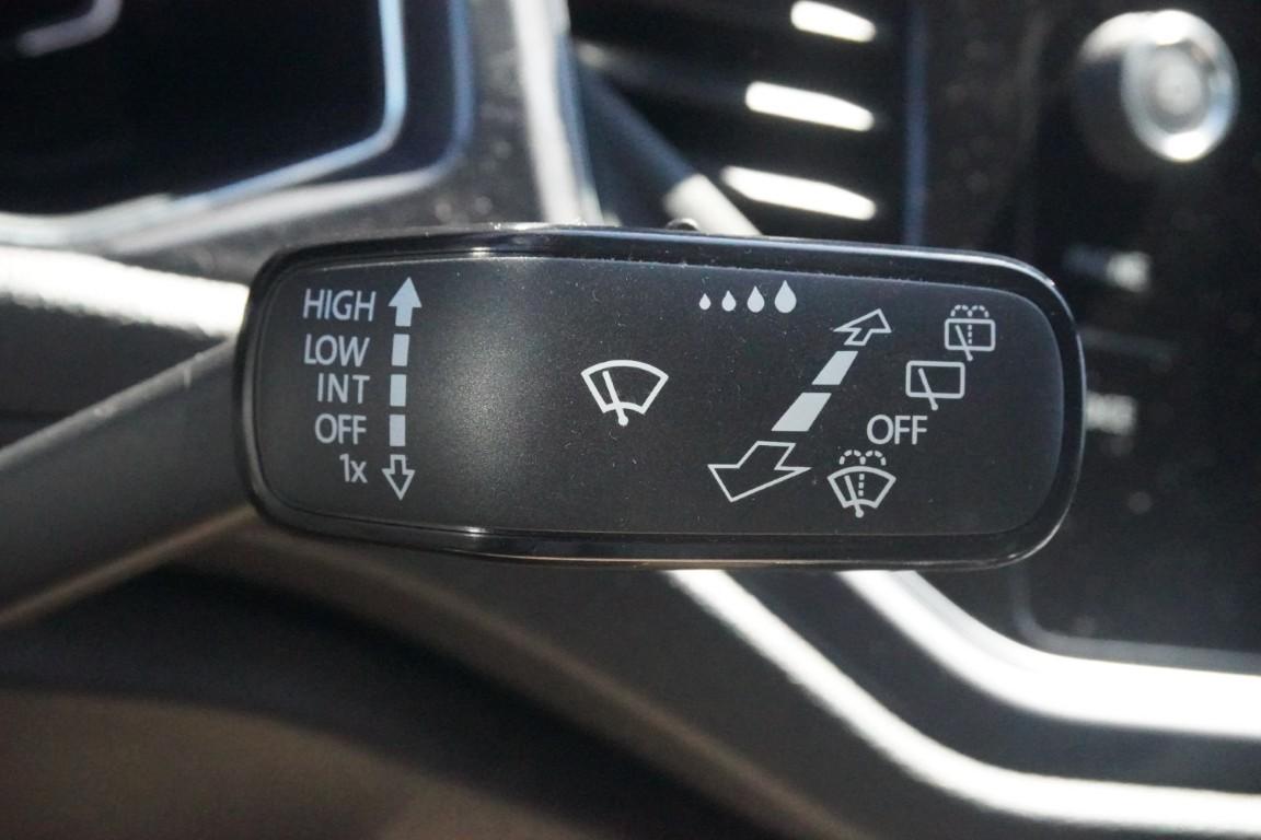Volkswagen T-Roc 1.5 TSI R-Line DSG LED Virtual Cockpit, миниатюра 17