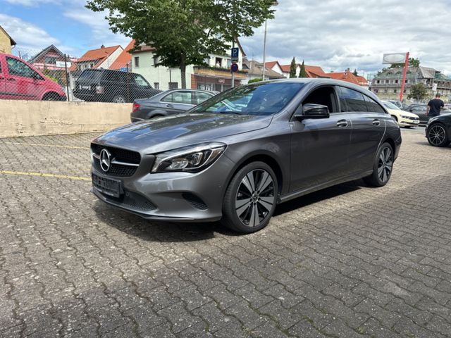 Mercedes-Benz Shooting Brake CLA 180