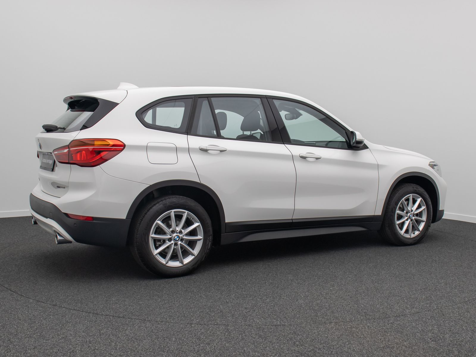 Fahrzeugabbildung BMW X1 xD18d Navi DAB Lordos GeschwindigReg Panorama
