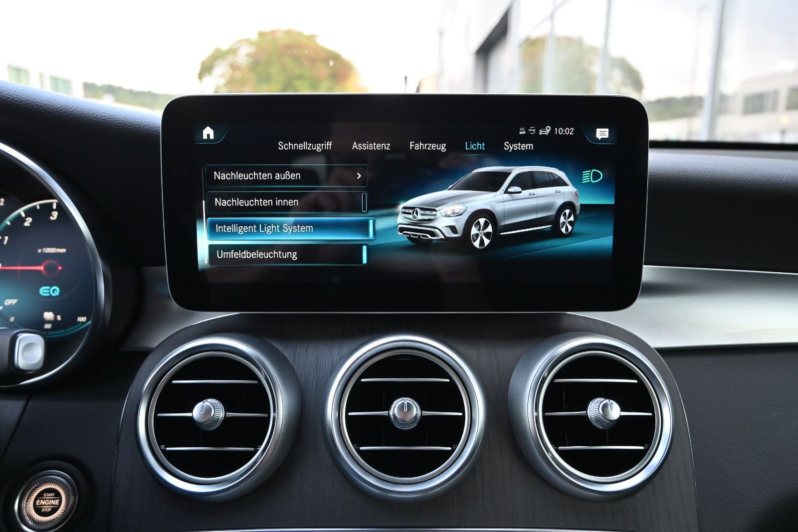 Fahrzeugabbildung Mercedes-Benz GLC 300 de 4MAT. °ACC°AHK°AIRMATIC°HUD°KEYLESS°