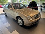 Mercedes-Benz E 240 E -Klasse Lim. E 240 - Mercedes-Benz E 240 aus 2002