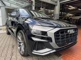 Audi Q8 S line 55 TFSIe quattro Plug-In-Hybrid - Audi Q8 in Frankfurt (Main)