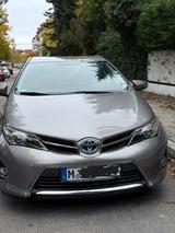Toyota Auris Hybrid Executive 1,8-l-VVT-i Executive - Toyota Auris Gebrauchtwagen in München