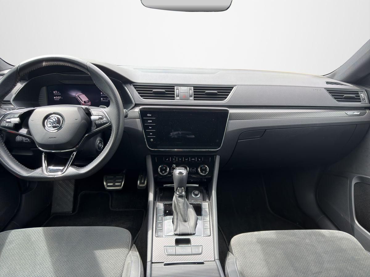 Fahrzeugabbildung SKODA Superb Combi Sportline 2.0 TSI 140 kW