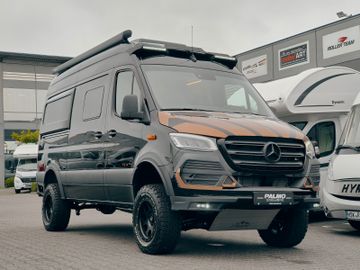 Fahrzeugabbildung HYMER / ERIBA / HYMERCAR GRAND CANYON S 4x4² RSX-8 LTD. #3