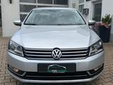 Volkswagen Passat Highline BlueMotion *AHK*LEDER*SHZ* - Volkswagen Passat bis 10.000 Euro