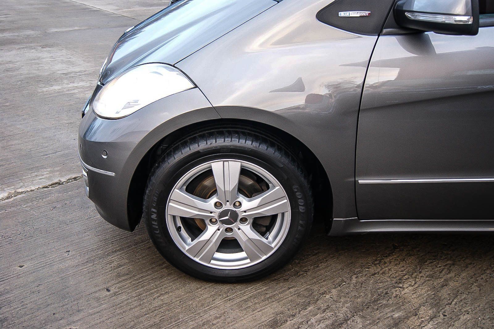 Fahrzeugabbildung Mercedes-Benz A 160 Avantgarde KLIMA PARKLENK LAMELLENDACH SHG