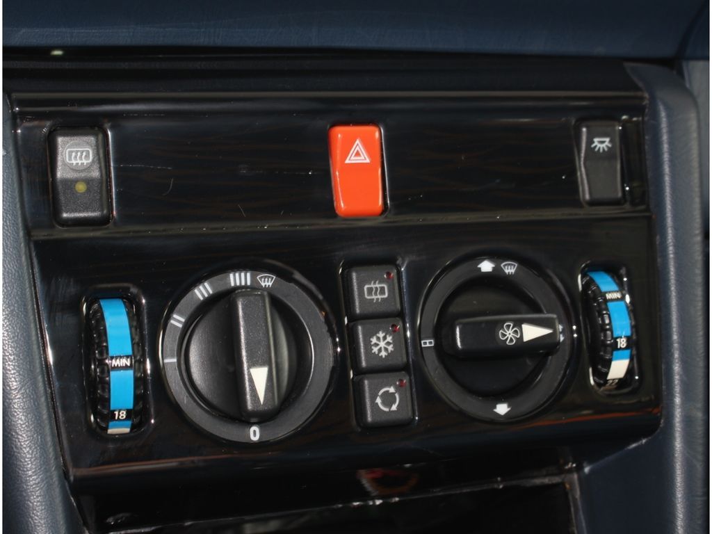 Fahrzeugabbildung Mercedes-Benz 300 CE Coupe W124*2.Hand NUR 19T KM*H Zulassung