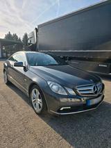 Mercedes-Benz E200 W212 C207 - Mercedes-Benz E-Klasse W212 mit Benzin-Antrieb