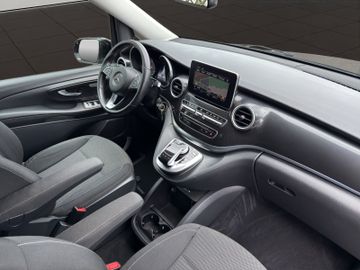 Mercedes V 250 - 12