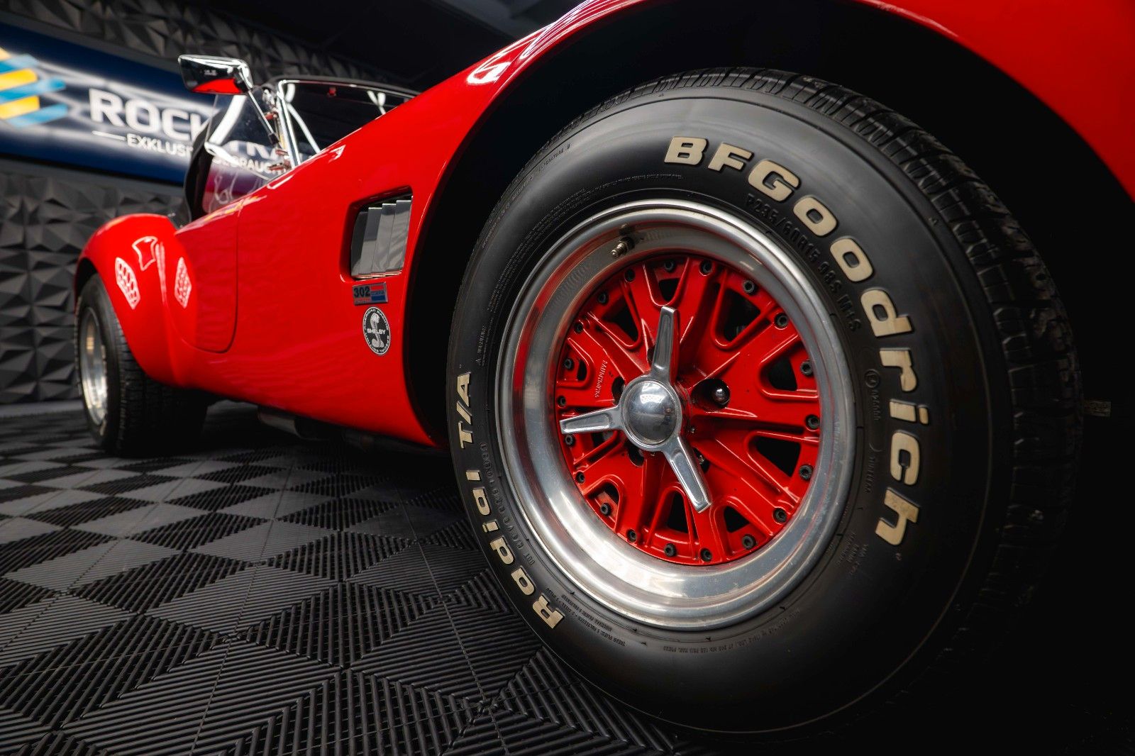 Fahrzeugabbildung Cobra KCC Cobra Ford 302 V8 5.0 Autom. H-Zulassung