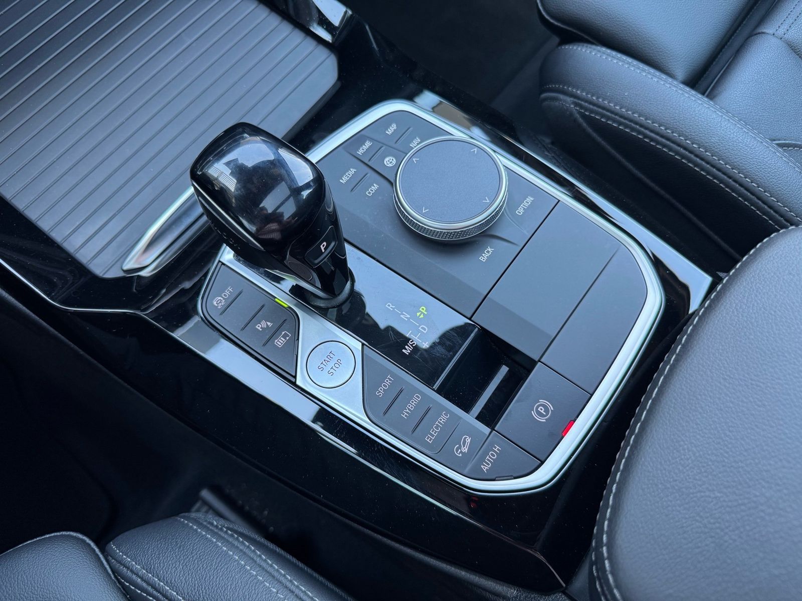 BMW X3 xDrive30e Sportsitz HuD Pano LASER RFK DA 19 foto 19