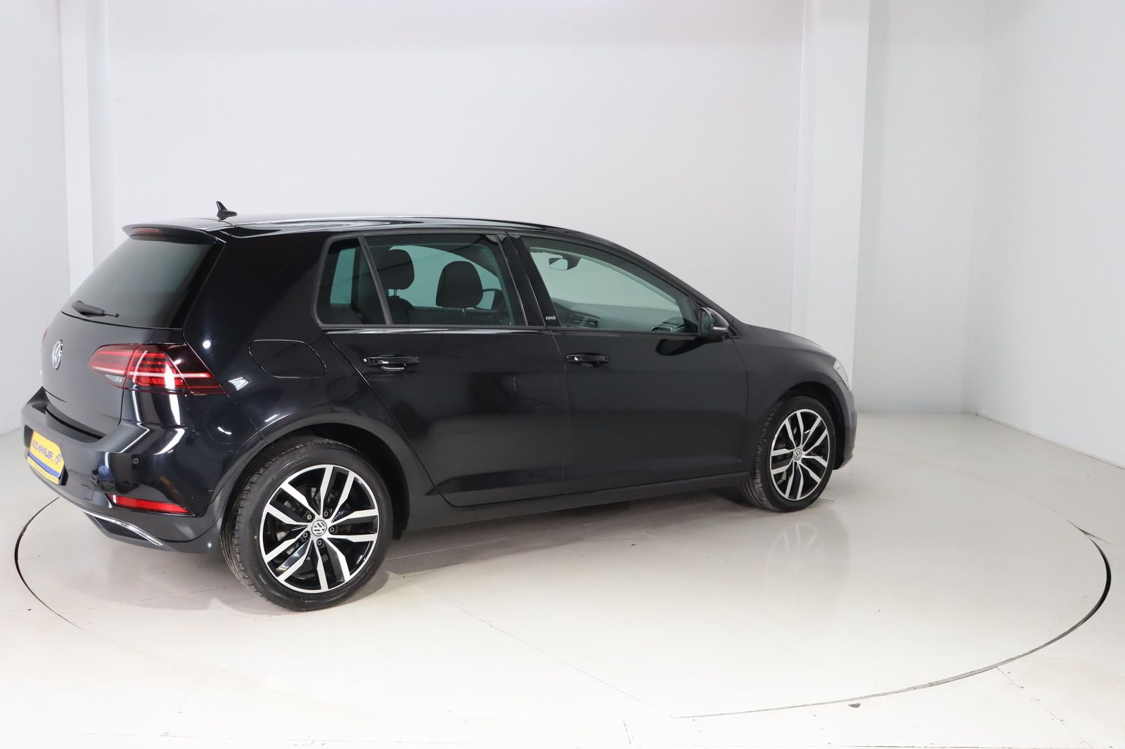 Fahrzeugabbildung Volkswagen Golf VII Sound * Standheizung * LED *