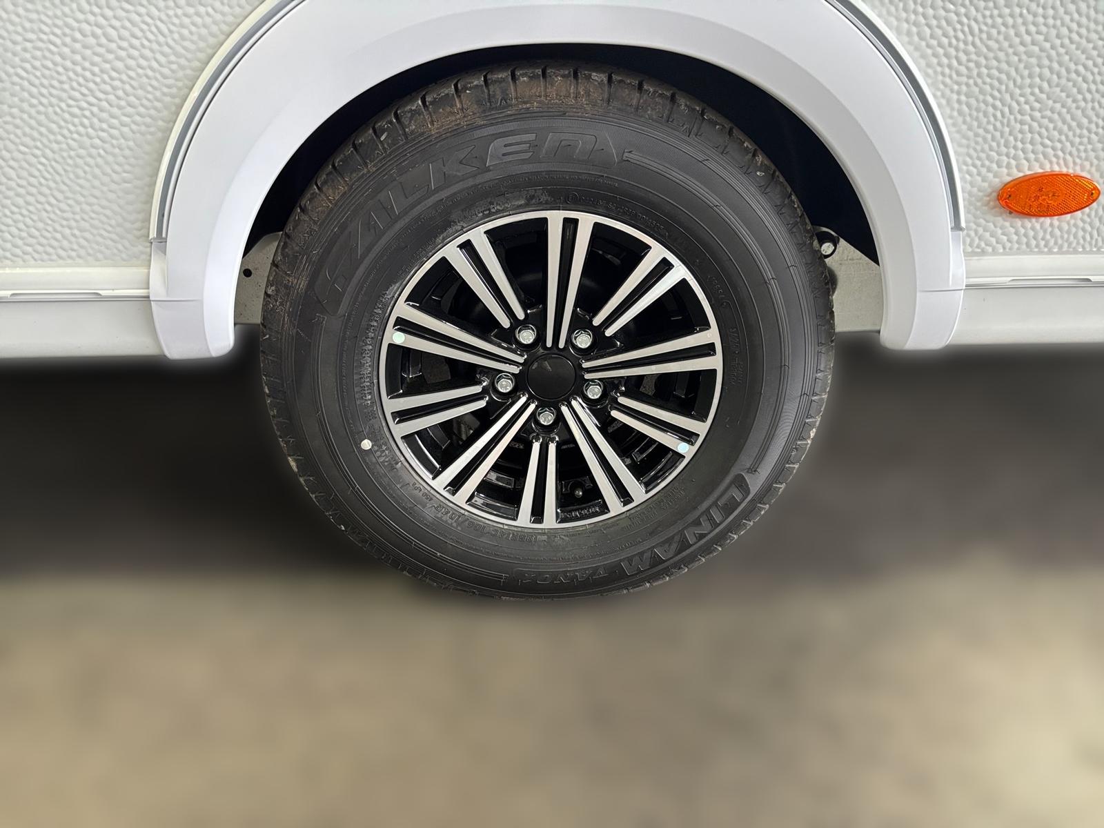 Bürstner B66 490 TL Averso Sondermodell