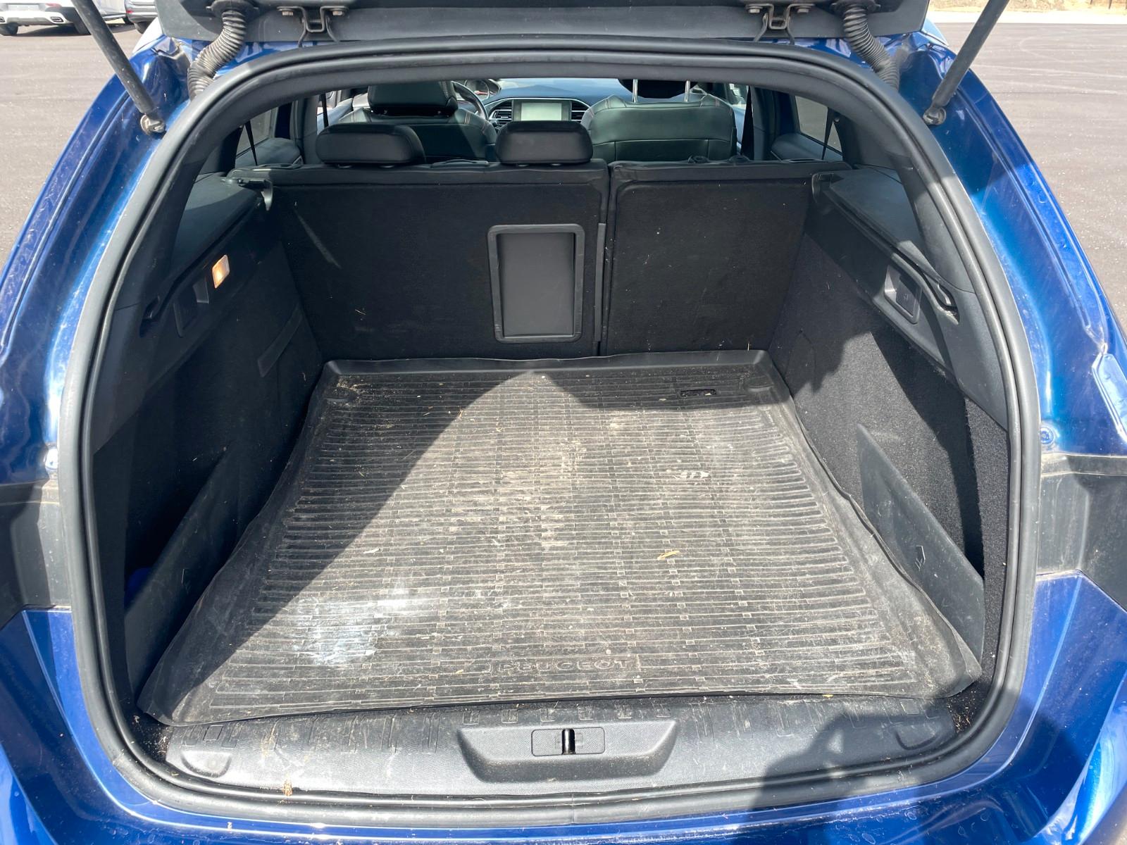 Peugeot 308 2015 — photo 5