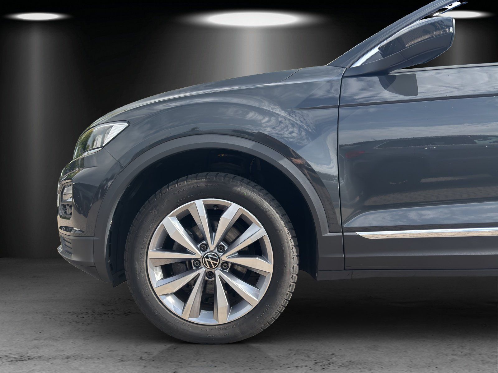 Fahrzeugabbildung Volkswagen T-Roc 1.5 TSI Style (EURO 6d)