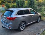 Mitsubishi Outlander 2.4 MIVEC PLUG-IN HYBRID 4WD Basis... - Mitsubishi Outlander von privat