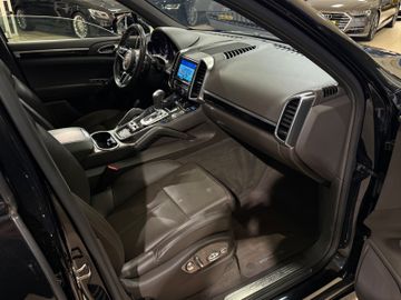 Porsche Cayenne - 9