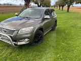 Toyota RAV 4 2,2-l-D-4D 4x4 Executive Automatik Exe... - Toyota RAV 4 in Freiburg