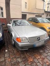 Mercedes-Benz Mercedes SL320 r129 oldtimer Deutsches Auto - gebrauchte Mercedes-Benz SL 320 aus dem Jahr 1994