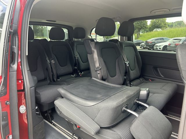 Mercedes-Benz V 220