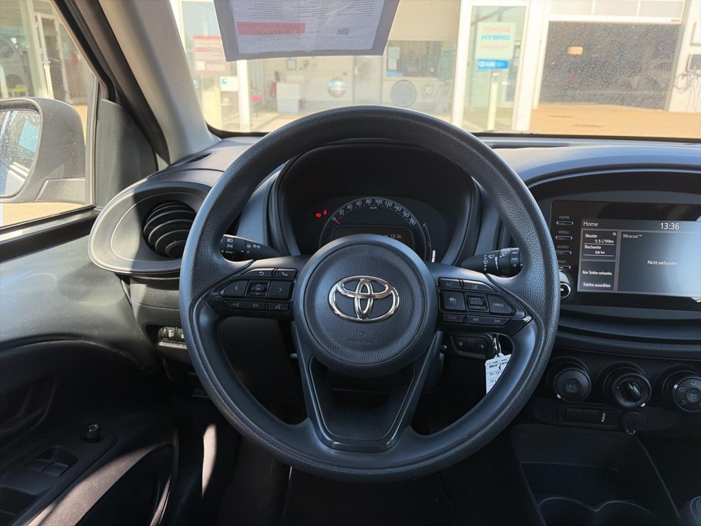 Toyota Aygo X Basis Apple CarPlay Android Auto Musikstr