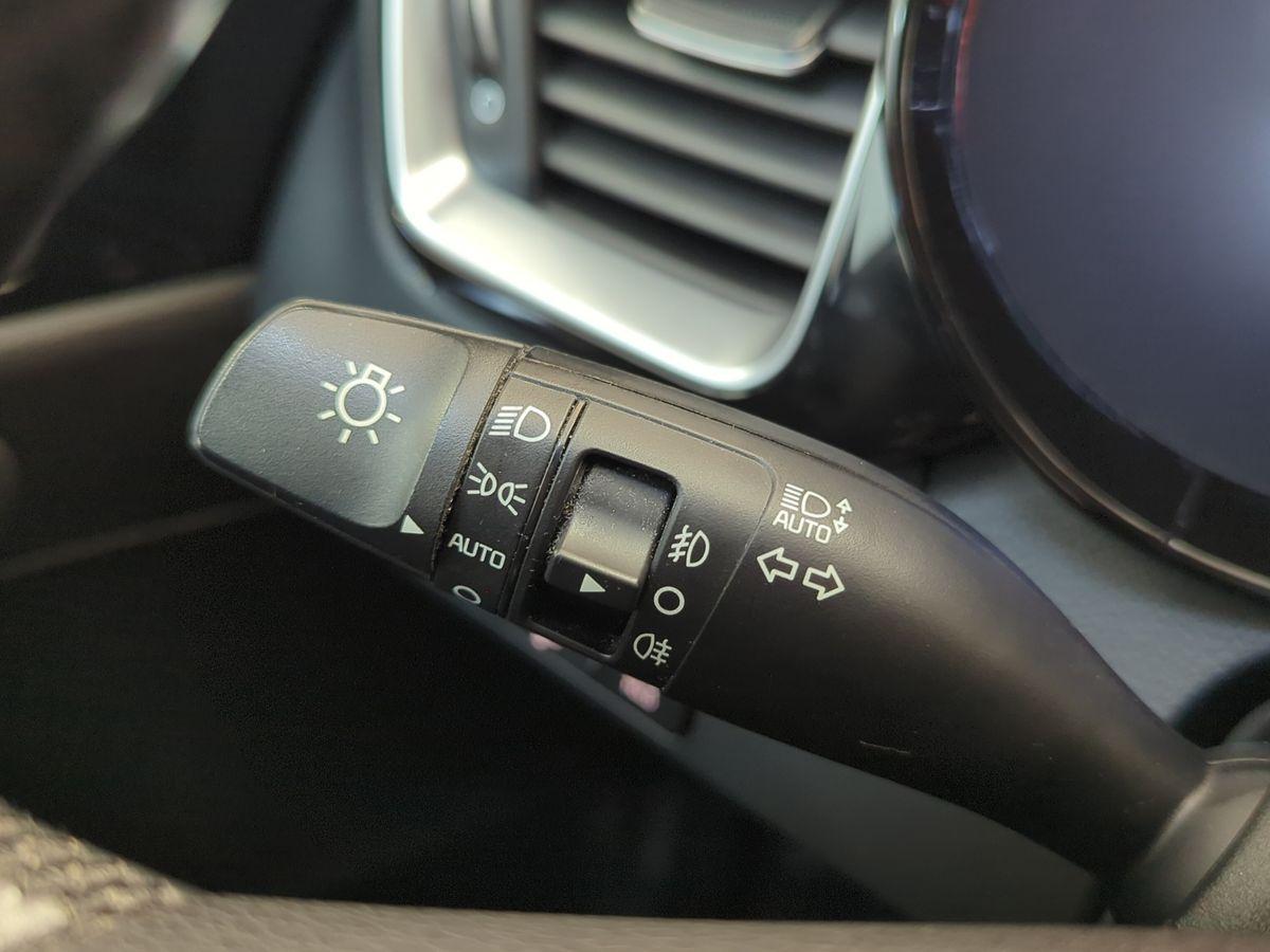 Kia XCEED 1.4T PLATINUM PANO-DACH+LEDER+NAVI+KAMERA+
