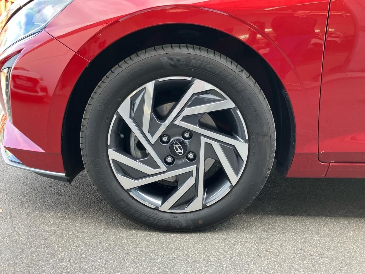 Fahrzeugabbildung Hyundai i20 TREND DynLicht Kam. LM Navi PDC SHZ SpurH