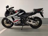 Honda CBR 600 RR - HONDA 2006 CBR 600 RR