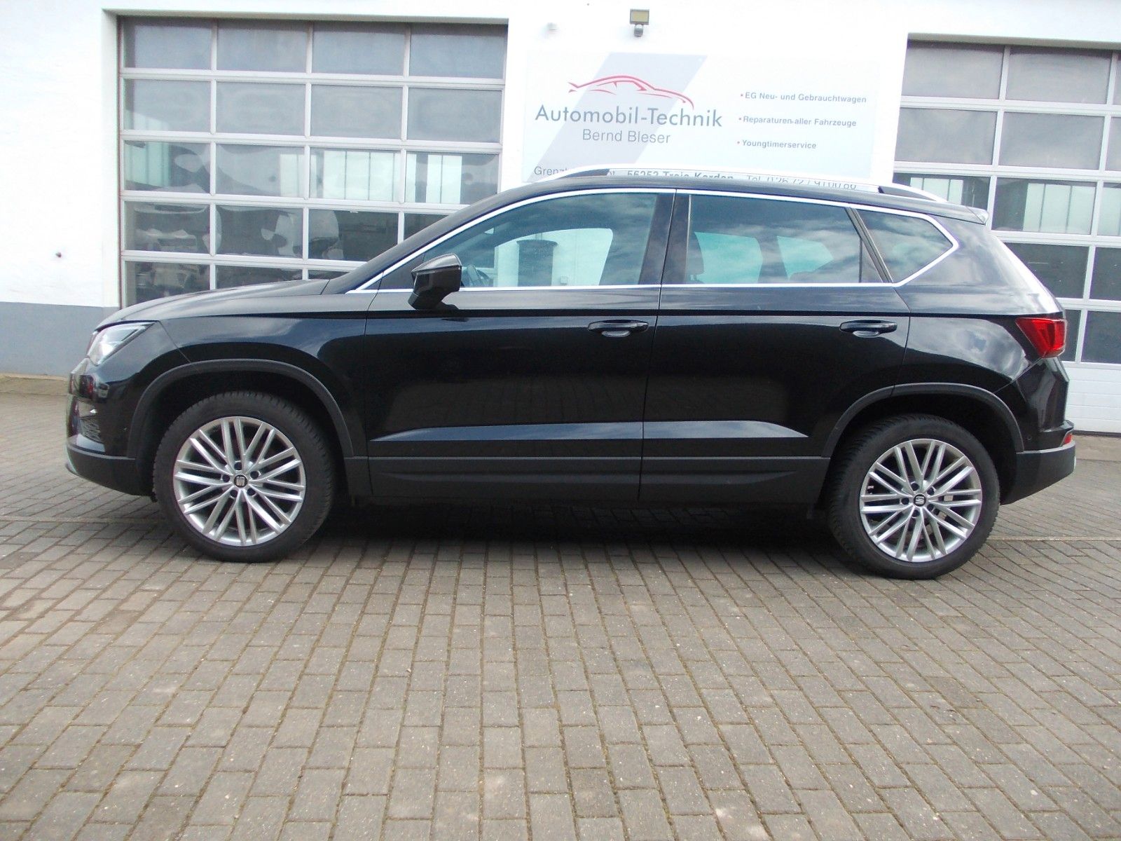 SEAT Ateca Xcellence AHK ACC Navi Parkas.