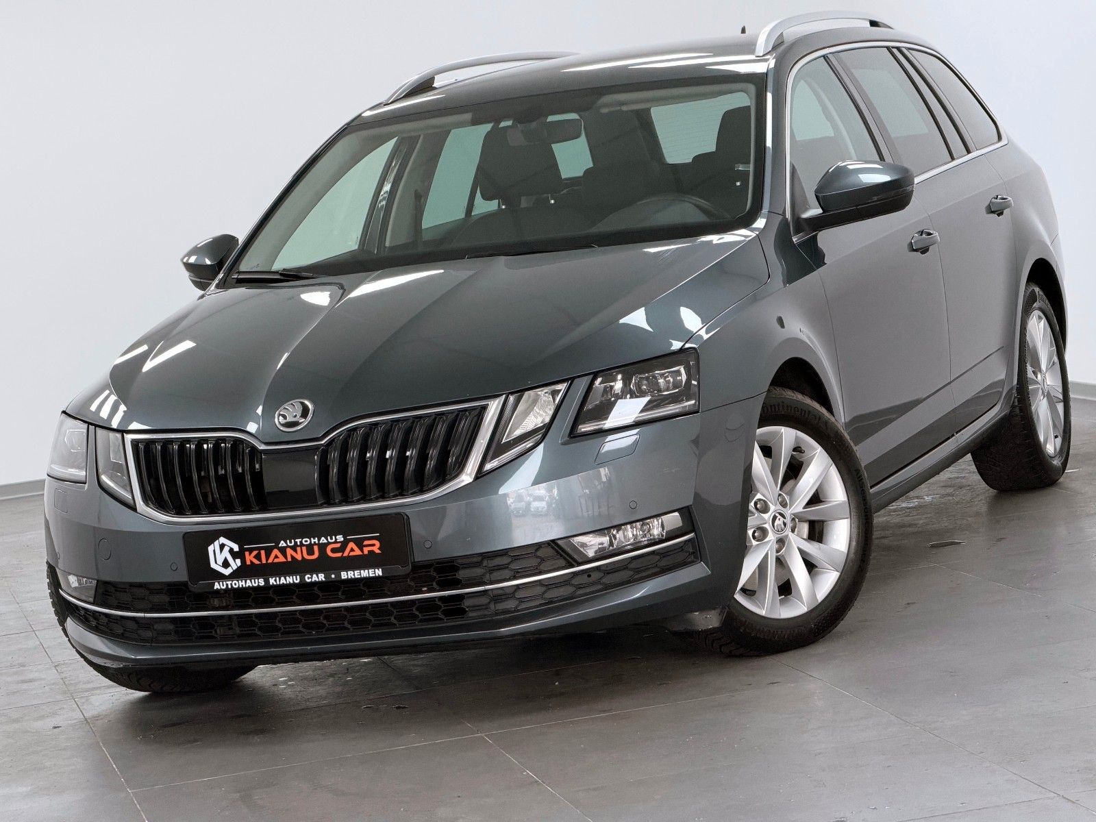 Skoda Octavia - 1