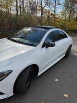 Mercedes-Benz CLA 220 4MATIC DCT - Night-Paket, PANORAMA DACH - Mercedes-Benz mit Benzin-Antrieb: Panorama Dach