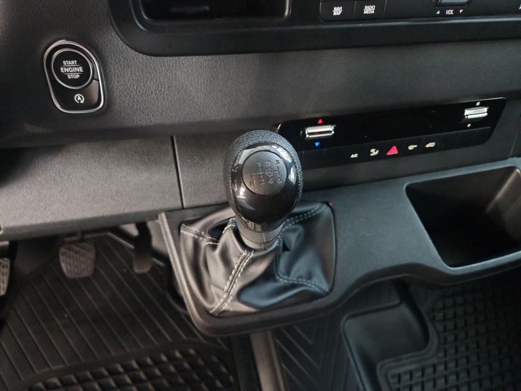 Fahrzeugabbildung Mercedes-Benz Sprinter 317 Kasten L2H2 360°Schwingsitz SHZ EDW