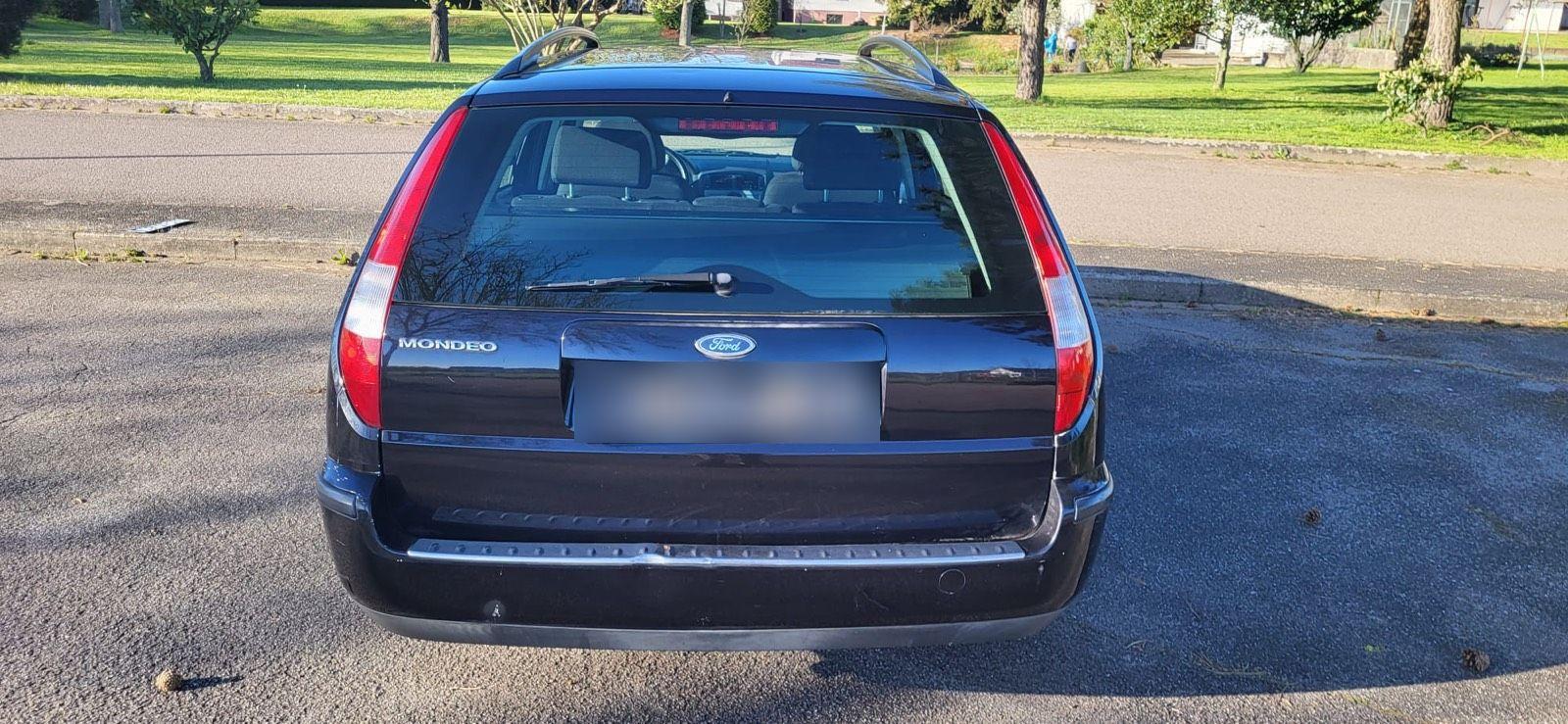 Ford Mondeo 2005 — салон