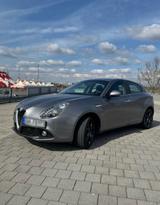 Alfa Romeo Giulietta 1.4 TB 16V 88 kW - - Alfa Romeo Giulietta: 1.8