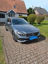 Mercedes-Benz Mercedes Benz 220D W213 Combi - Mercedes-Benz E-Class mit Diesel-Antrieb: W213