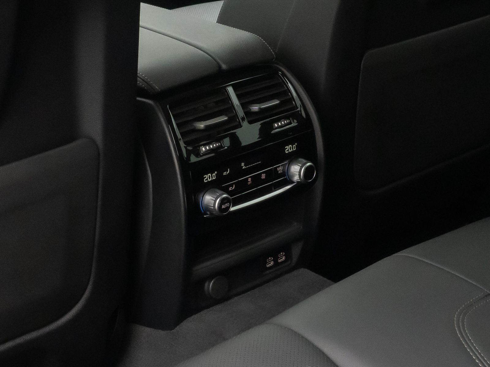 Fahrzeugabbildung BMW 530e Alarm AHK HUD DAB 4xKlima HiFi Leder Sport