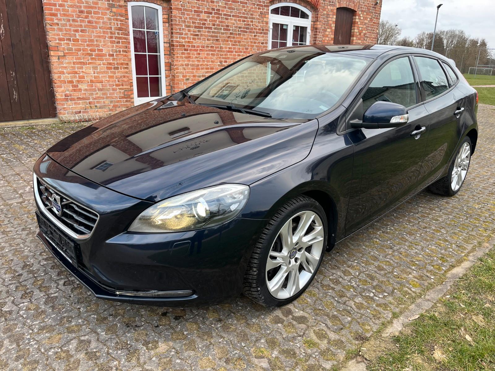 Volvo V40 You!*Klimaautomatik/Xenon/Navi/TÜV NEU*