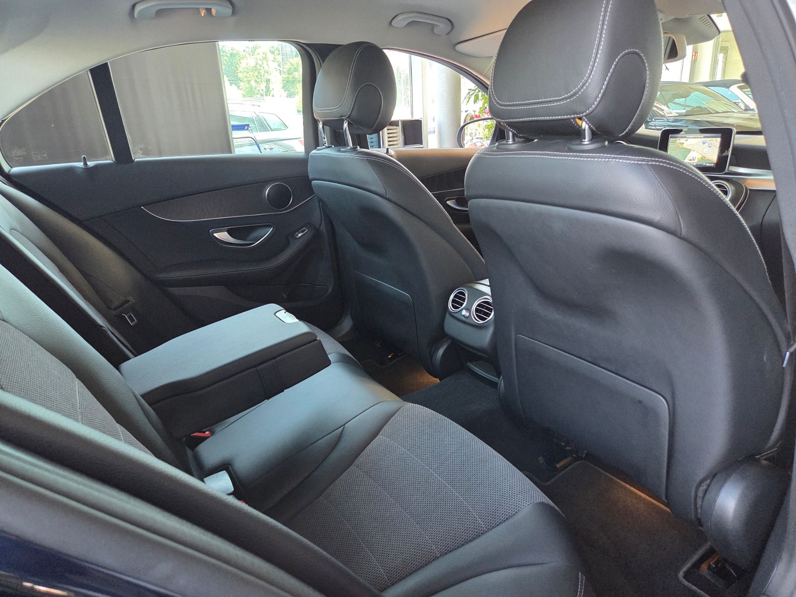 Fahrzeugabbildung Mercedes-Benz C 200 Avantgarde AHK MEMORY LED NAVI