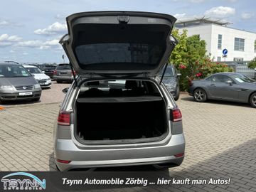 Volkswagen Golf - 10