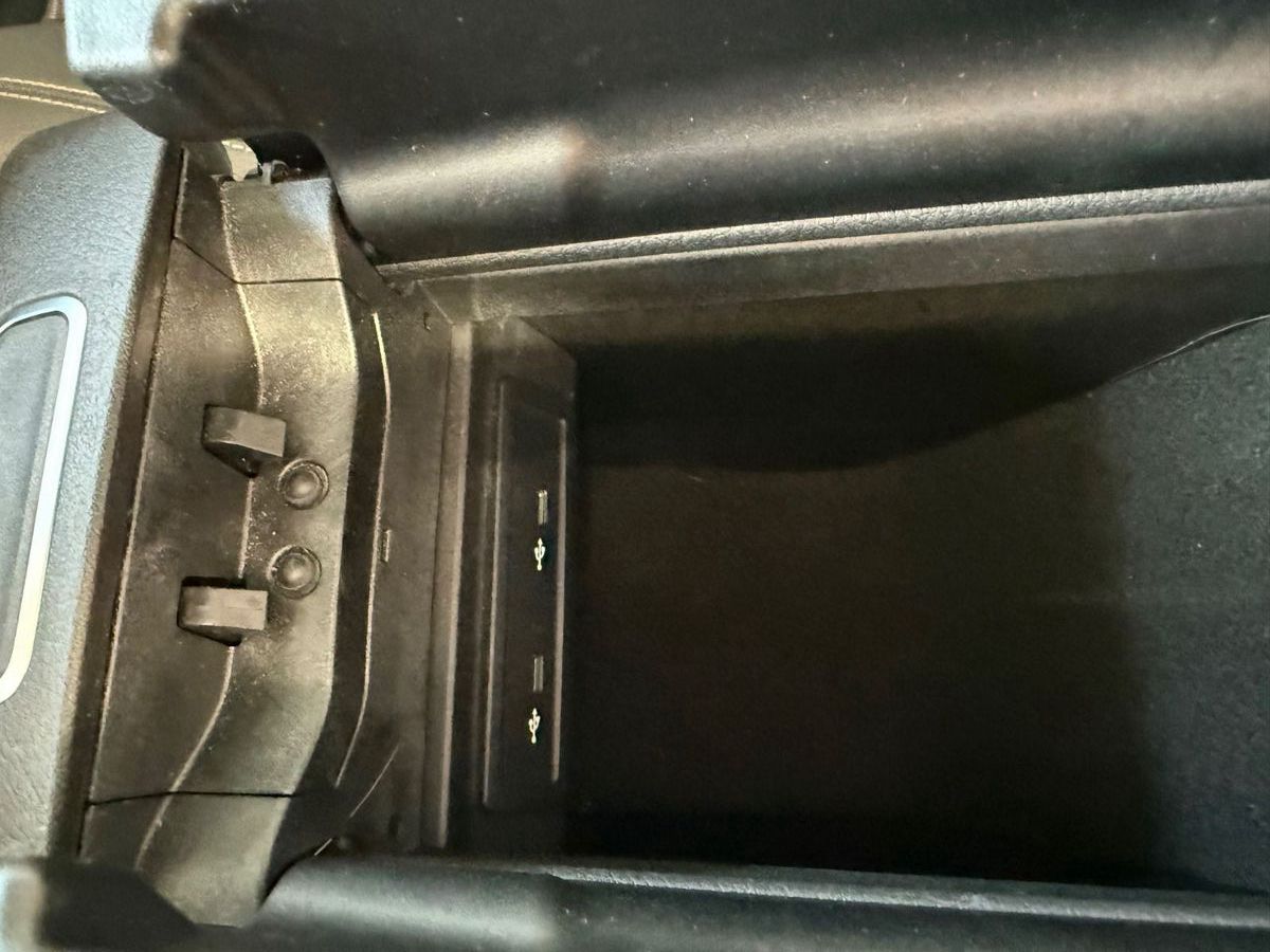 Fahrzeugabbildung Mercedes-Benz A250e Progres.Plug in Hybrid, WP, LED, Apple Car