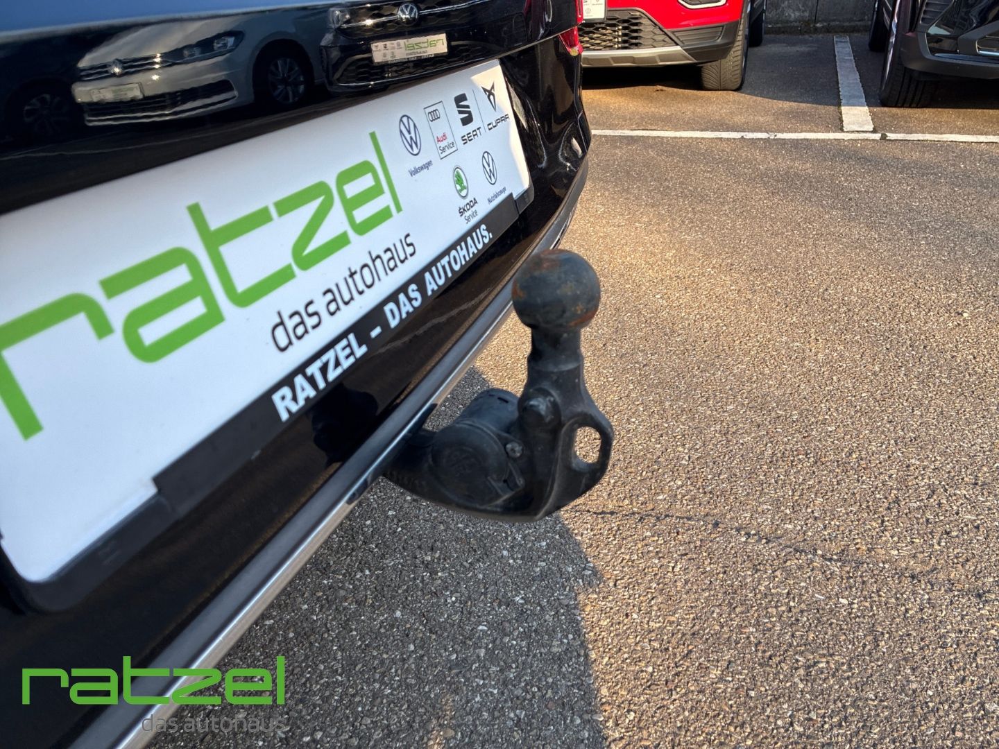 Fahrzeugabbildung Volkswagen Golf 1.5 eTSI Move Navi Rear View AHK Digitales