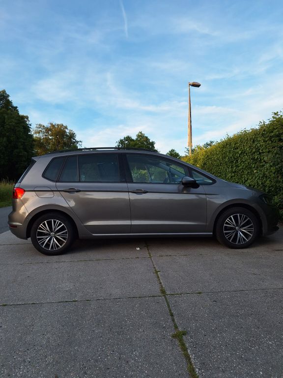 Image of Volkswagen Golf Sportsvan