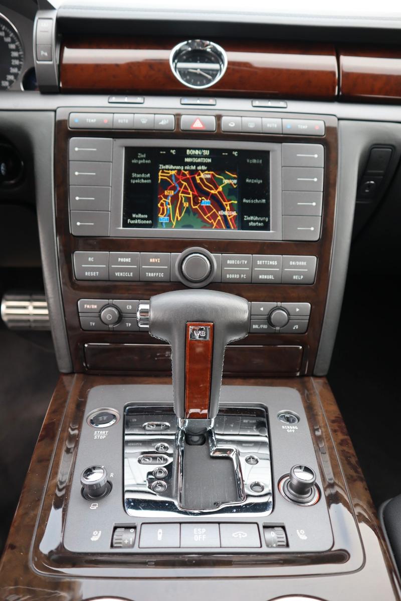 Volkswagen Phaeton 4.2 V8 4MOTION Tiptronic 5-Sitzer