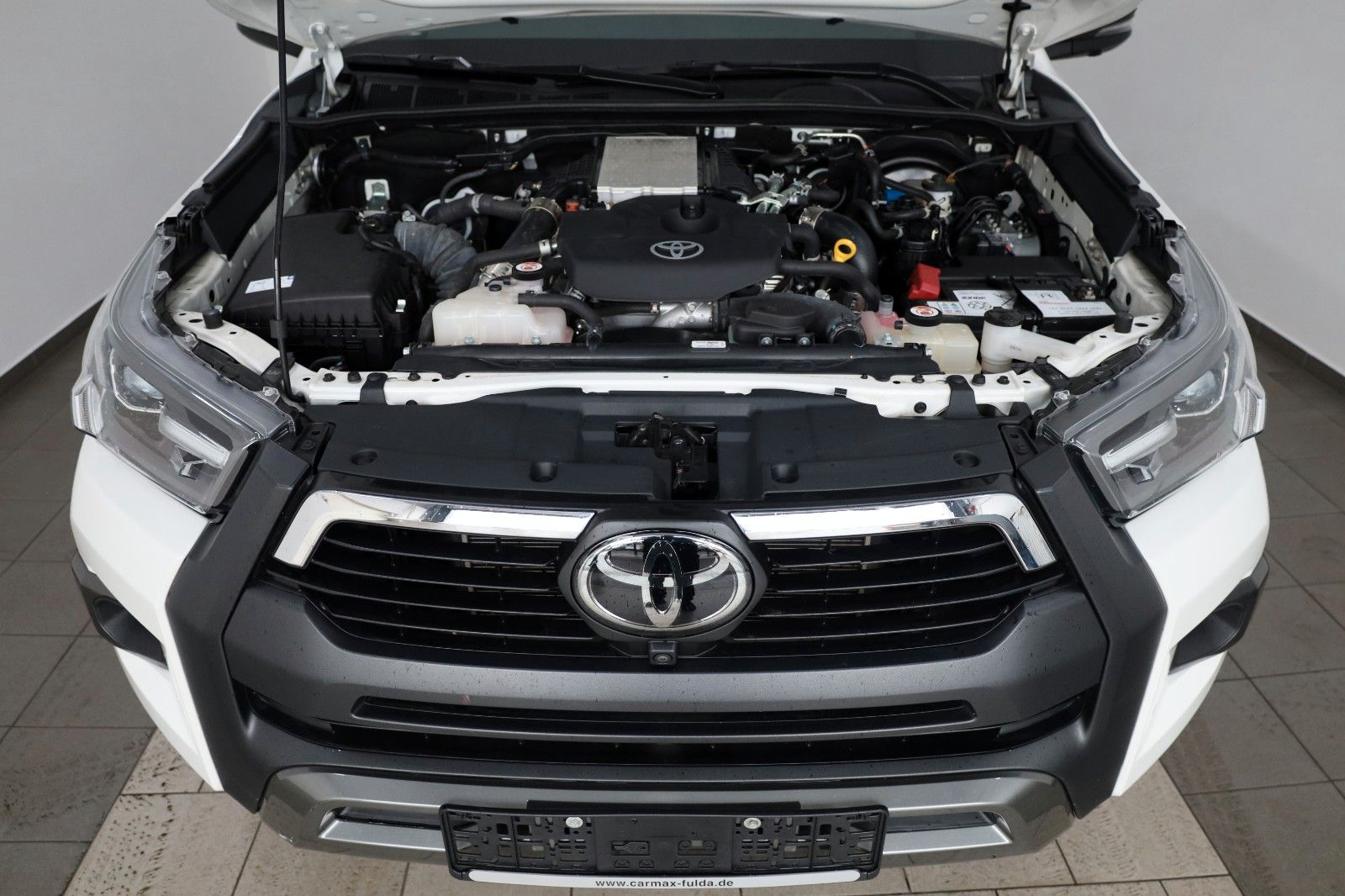 Fahrzeugabbildung Toyota Hilux 2.8 D-4D 4x4 Invincible,Leder,ACC,Garantie