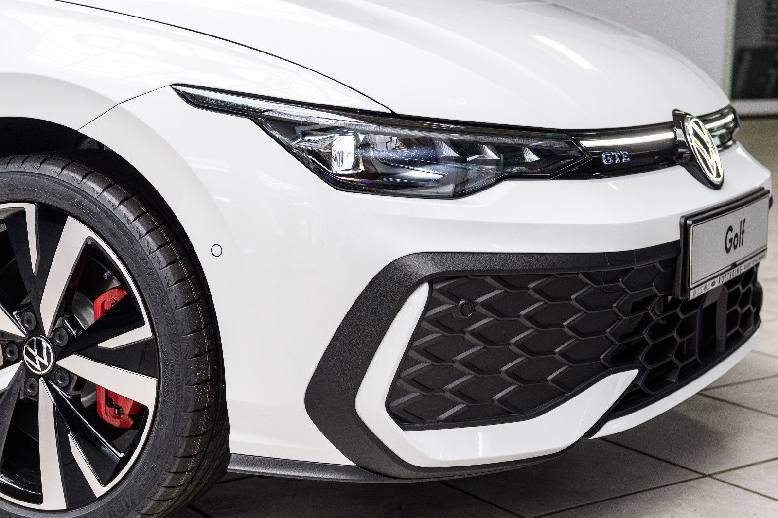 Fahrzeugabbildung Volkswagen Golf GTE BLACK-STYLE+ IQ-LIGHT