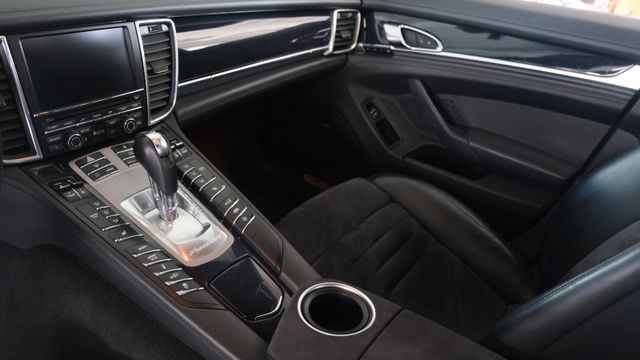 Fahrzeugabbildung Porsche Panamera GTS/Approved/2.Hd/Dt./18-Wege